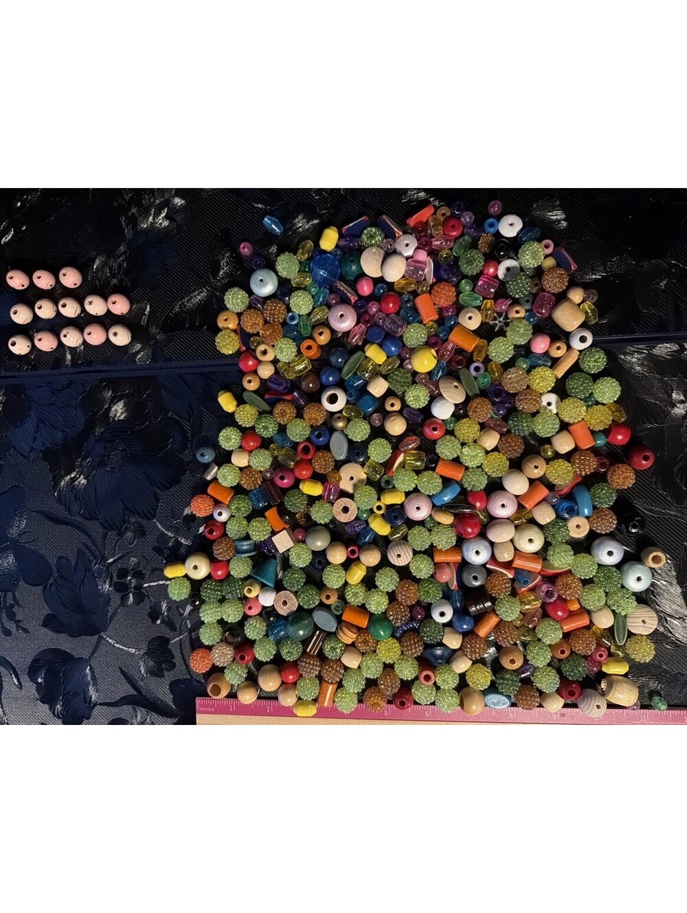 Large Lot of Vintage Wooden & Plastic Beads& 13 Wooden Faces